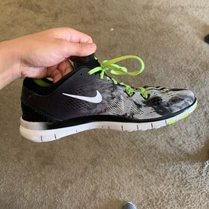 Nike free run shoes